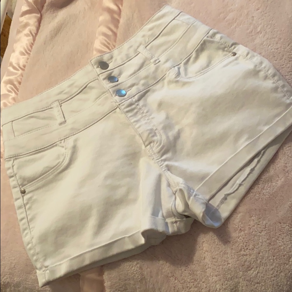 White high waisted jean short